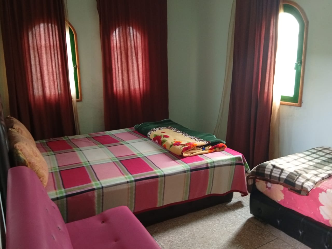 Imiortan — غرفة 1 · Room - family