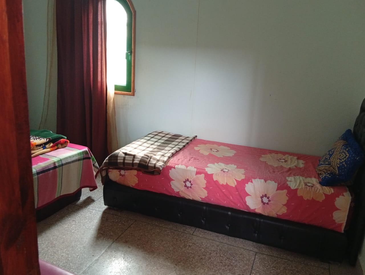 Imiortan — غرفة 1 · Room - family